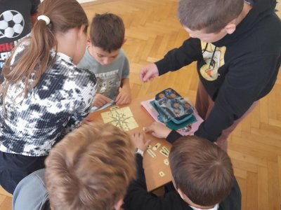 Směrová růžice a práce s buzolou