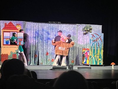 Divadelní představení - Na kouzelném paloučku