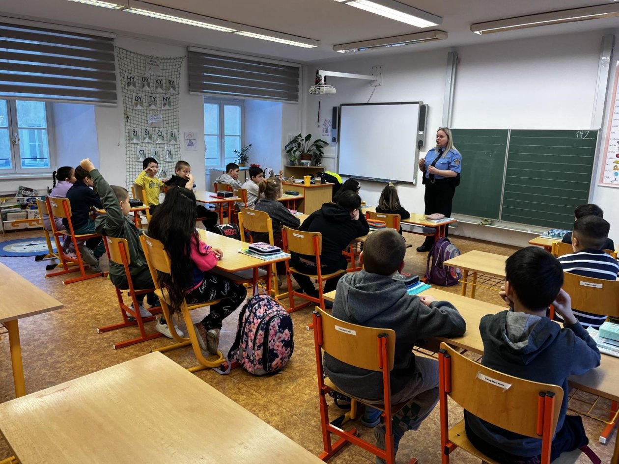 Beseda s policií