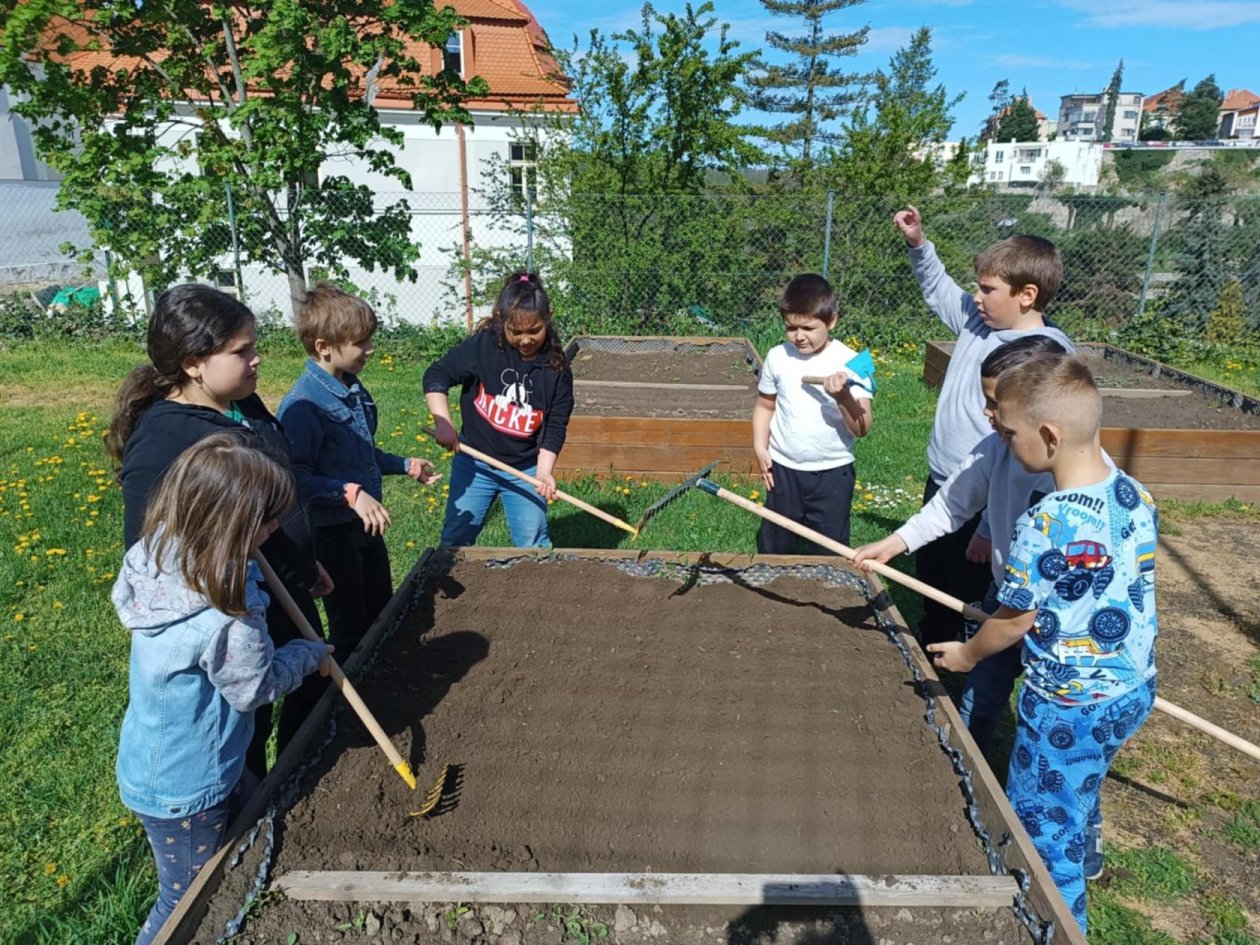 Malí zahrádkáři