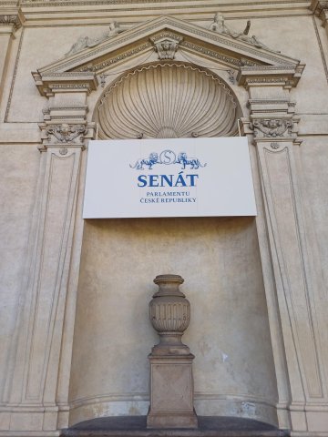 Městský parlament navštívil Senát