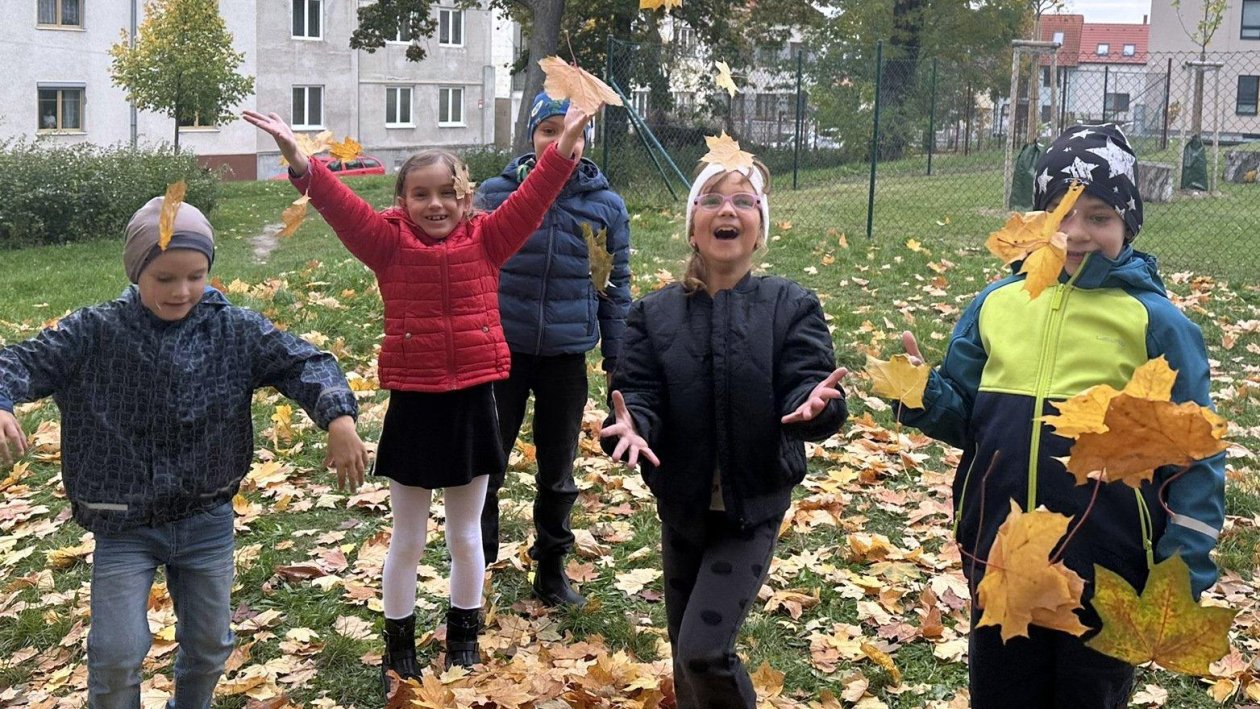Když listí volá k hraní
