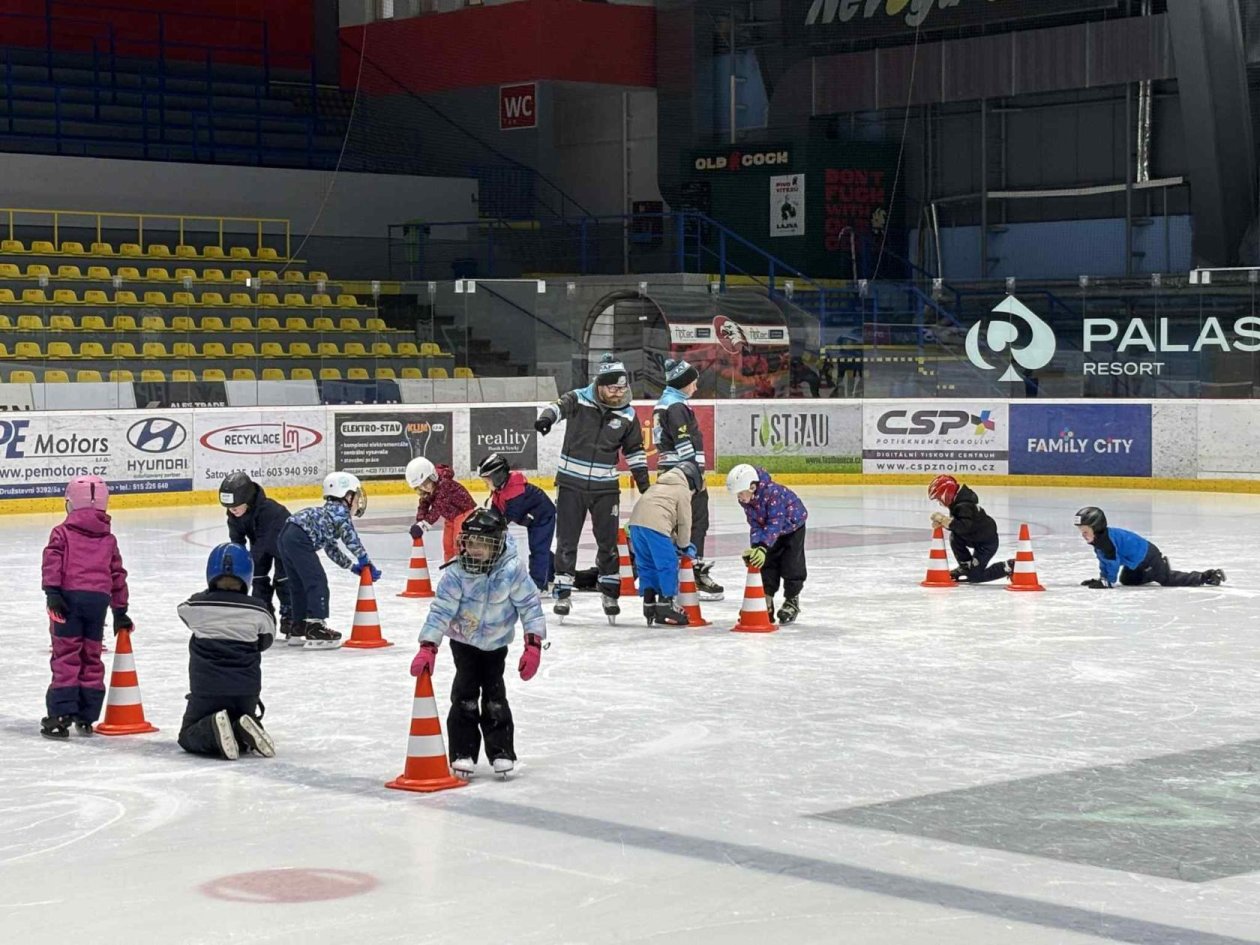 Naše první bruslení