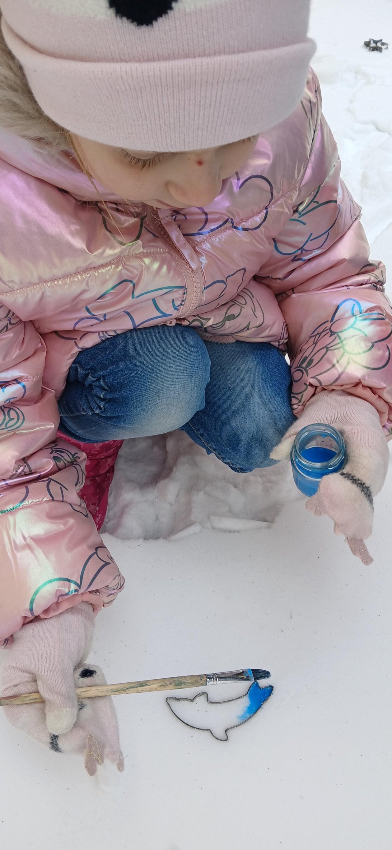 Zimní kouzlení -malování do sněhu