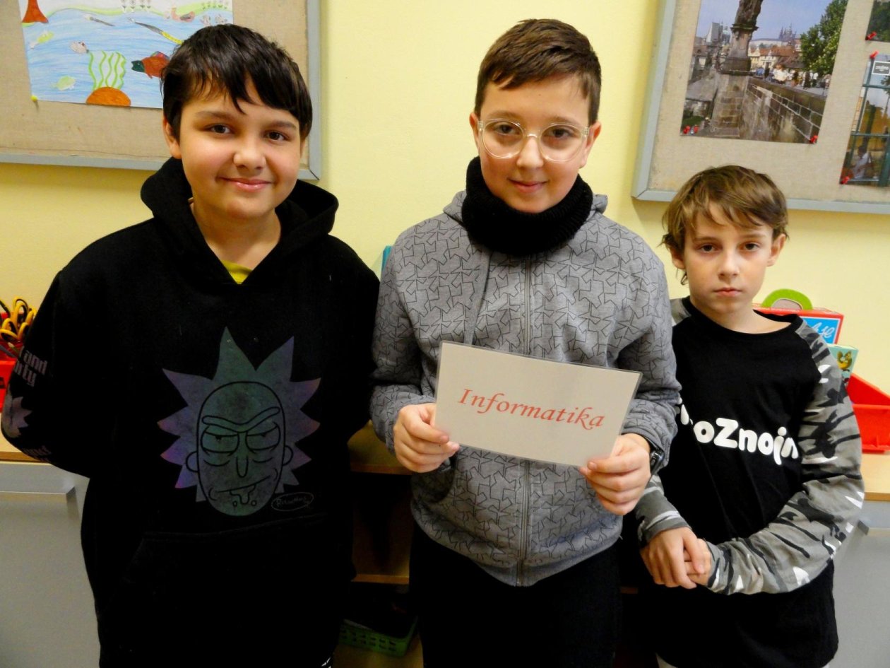 Listopadové vyhlašování