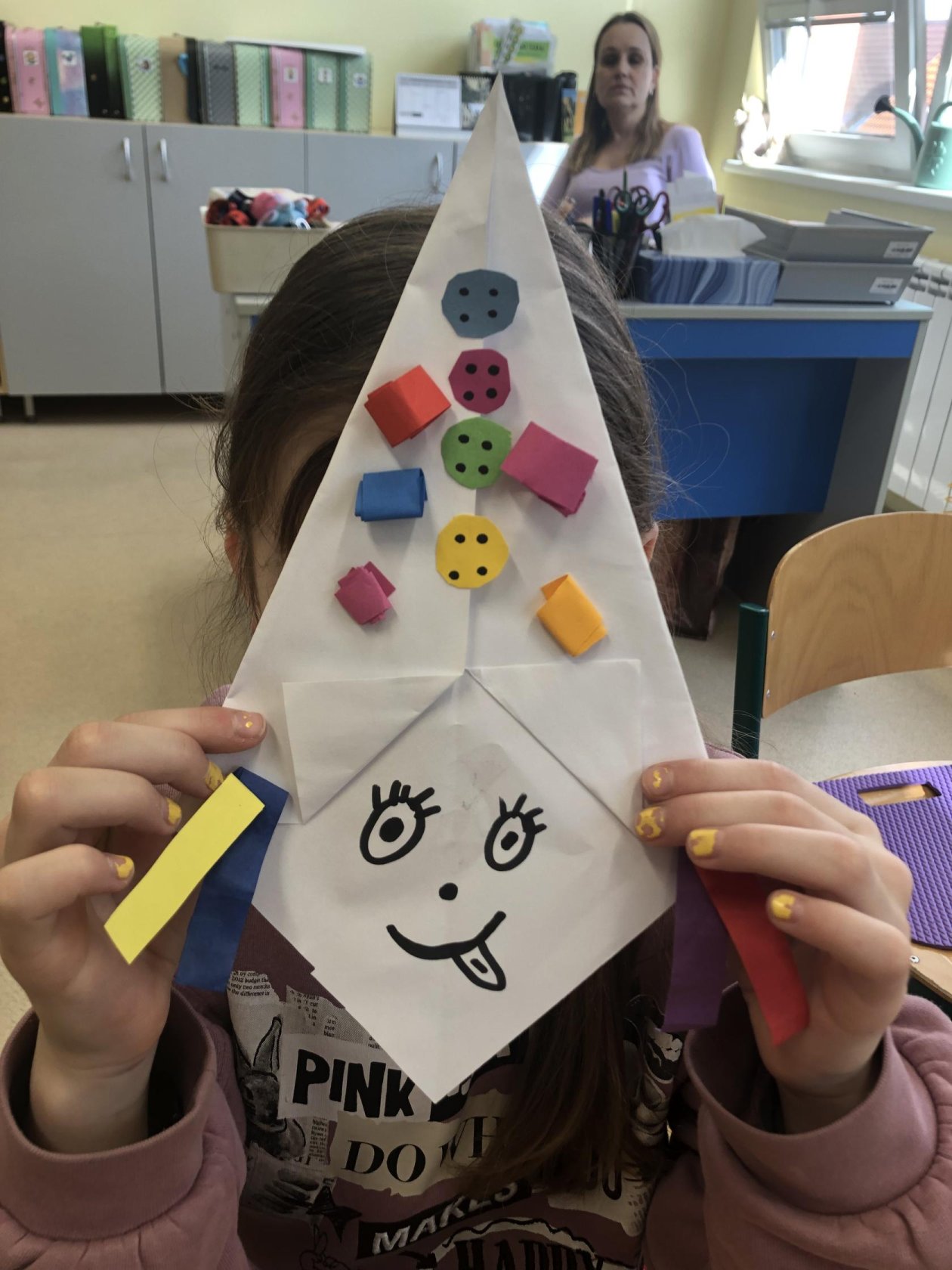 Masopustní masky - skládáme, stříháme, lepíme a kreativně tvoříme